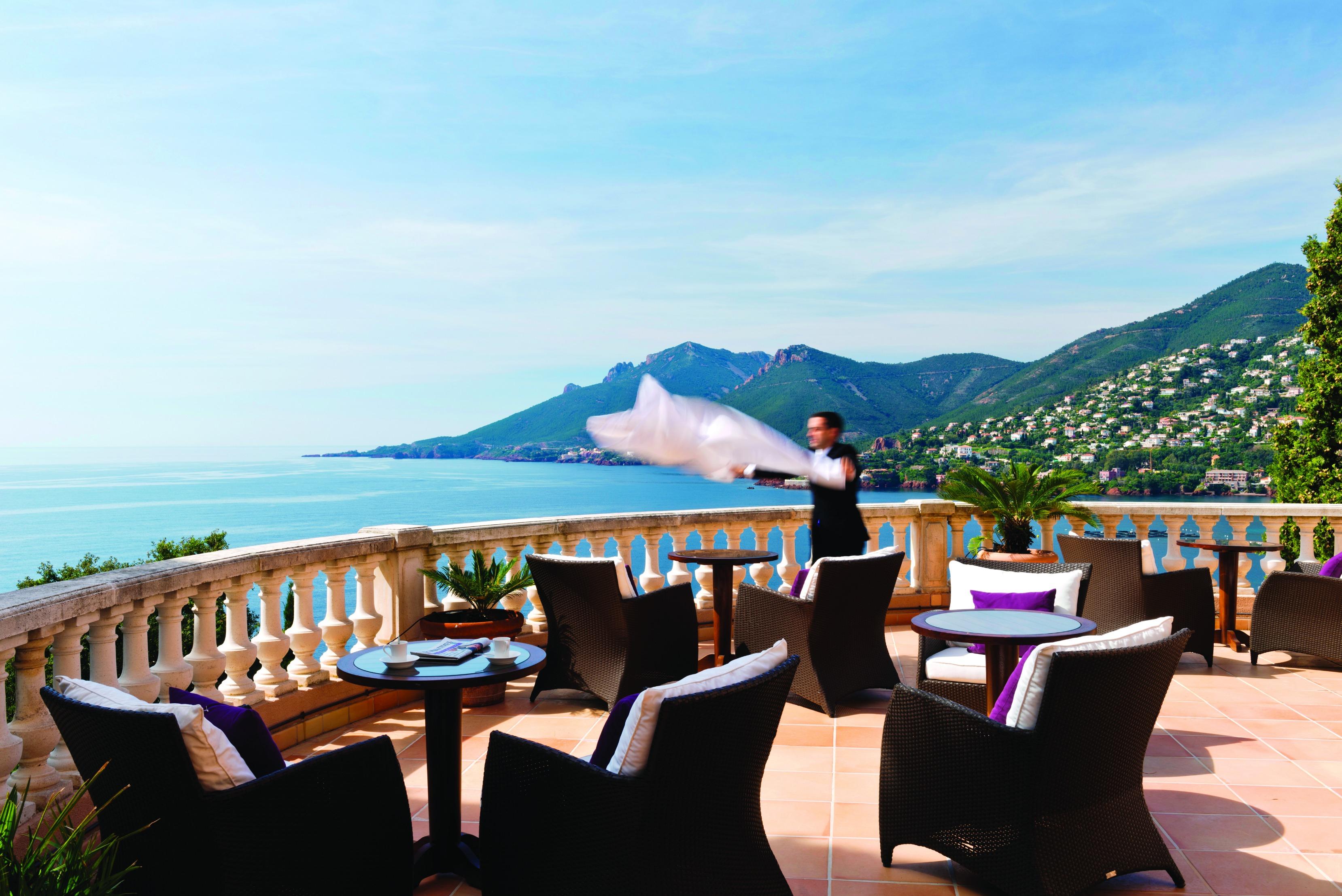 Hotel Tiara Yaktsa Cote D'azur 5*