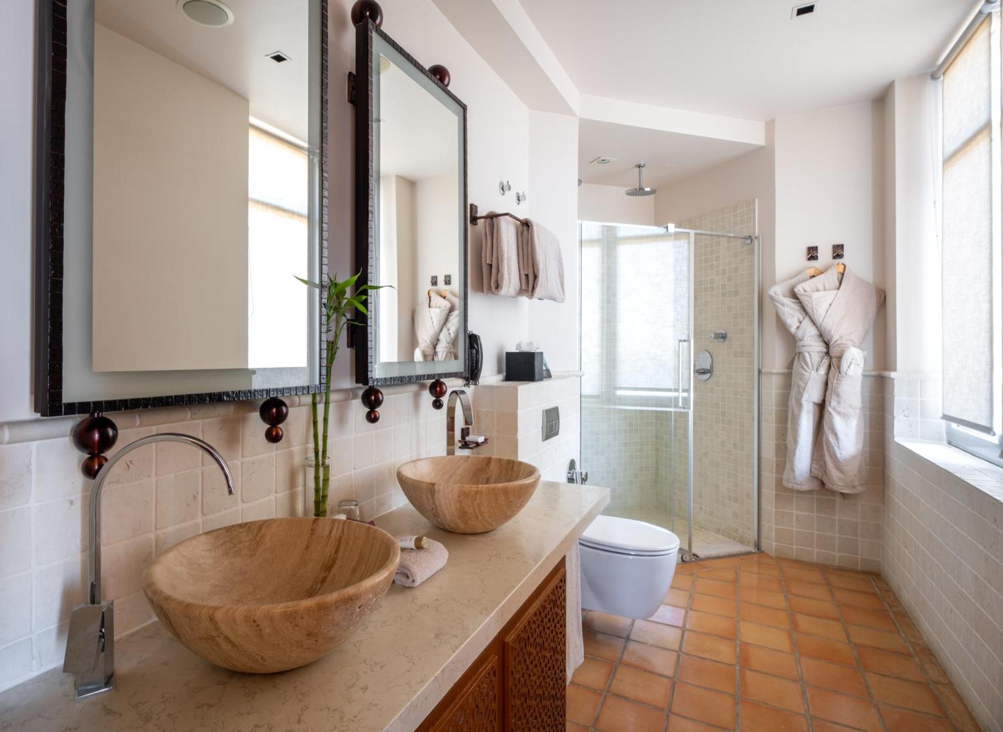 Tiara Yaktsa Cote D'azur Hotel 5*